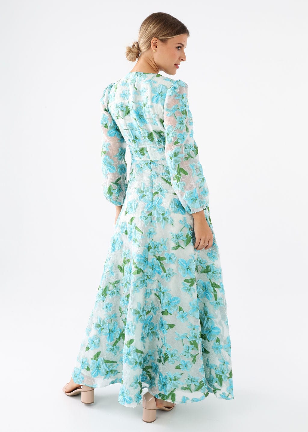 Robe Brooke en organza tropical