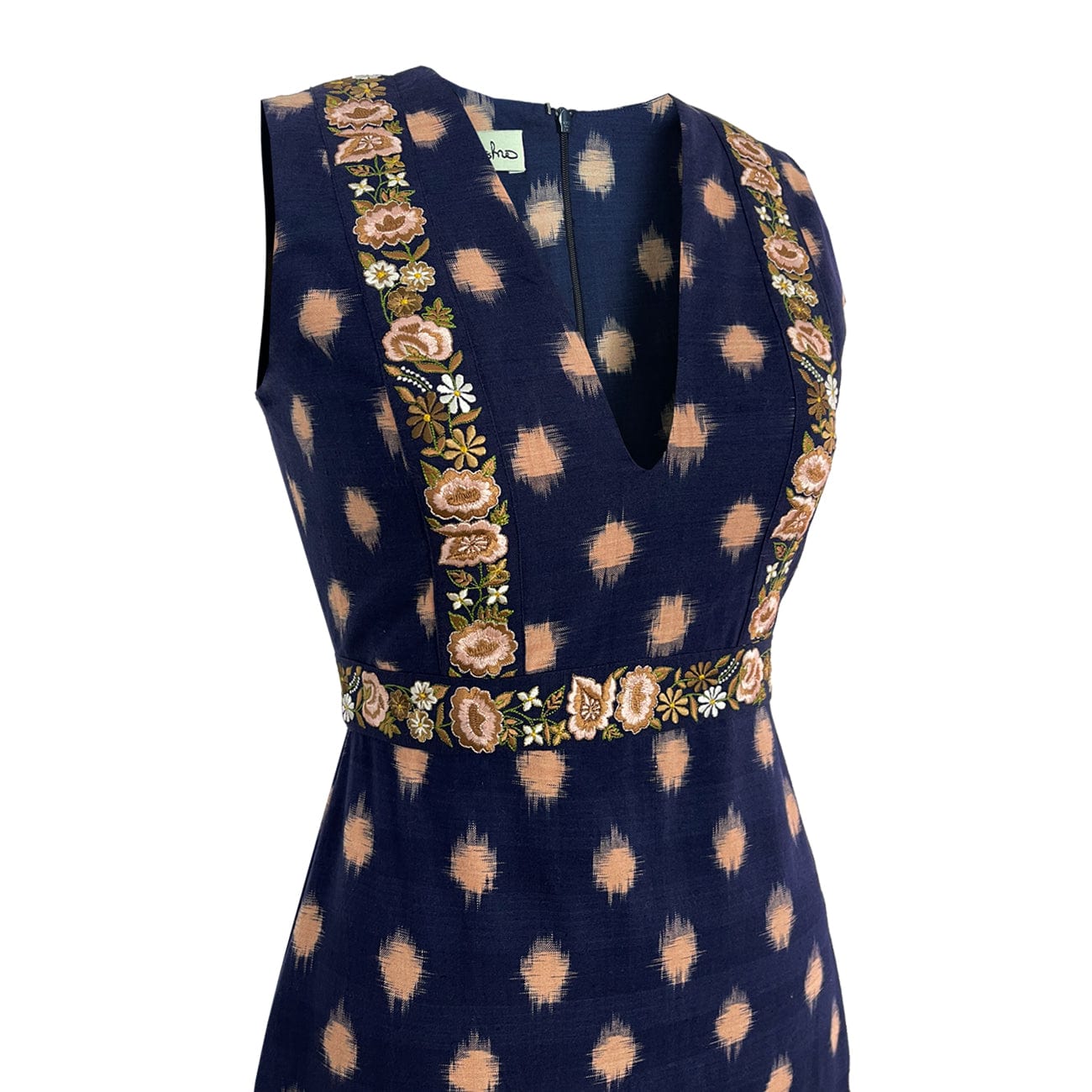Robe à pois fleuris