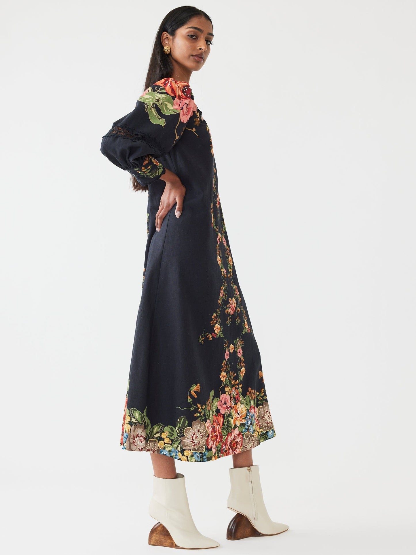 Robe Tara
