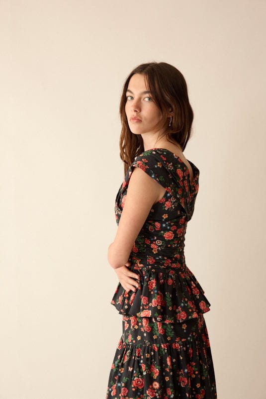 Lily dans un jardin de minuit