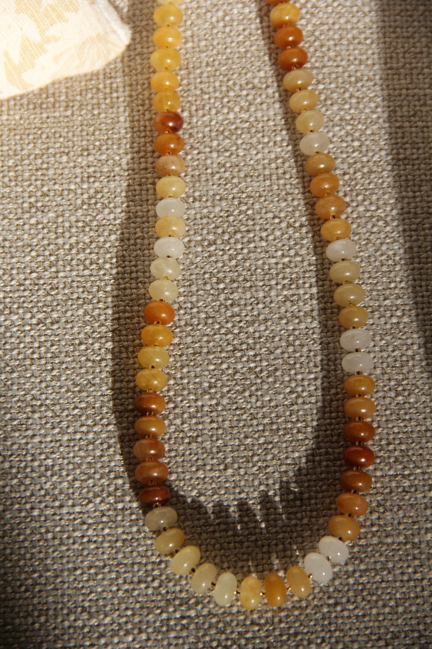 Collier Hilary