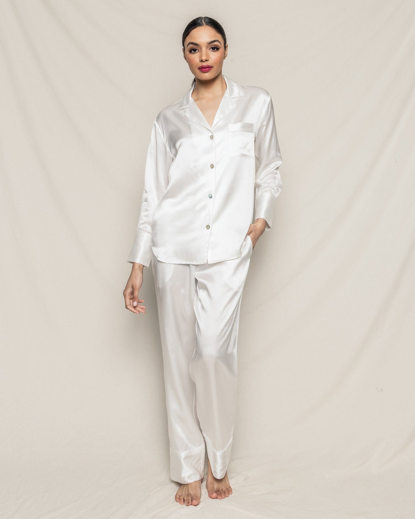 Ensemble pyjama en soie pour femme en blanc