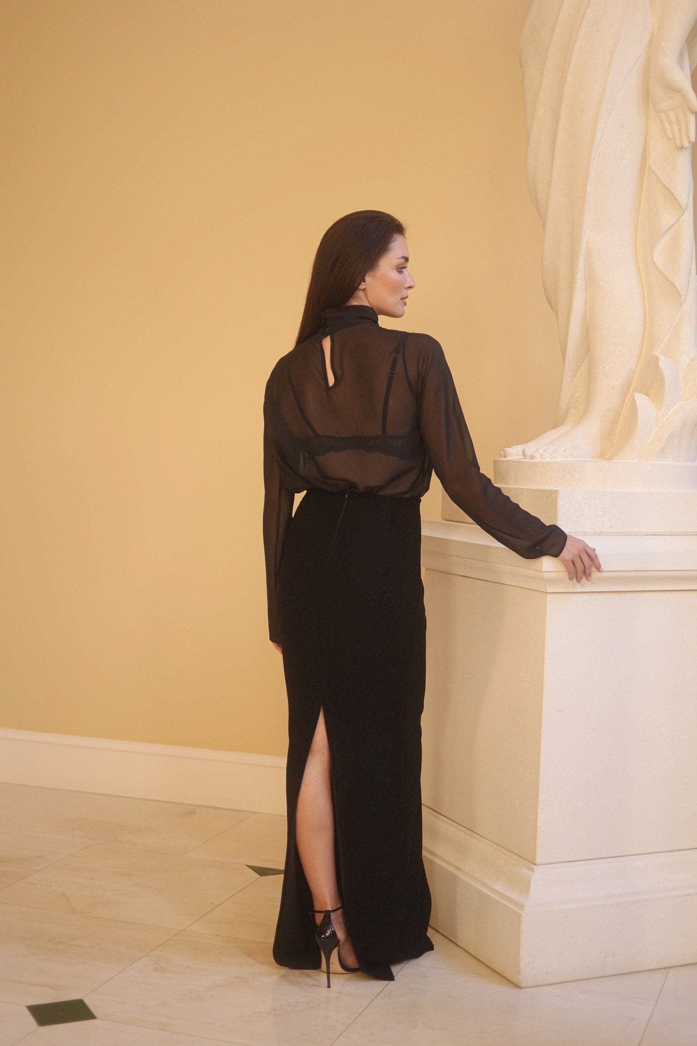 Chemisier en mousseline à fleurs et col montant Marina