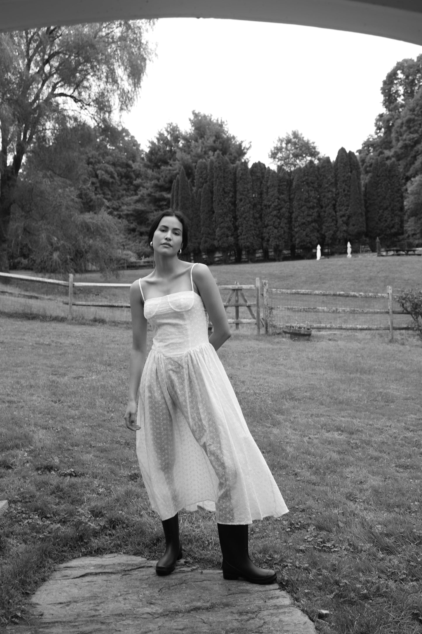Robe Lou Lou à œillets blancs