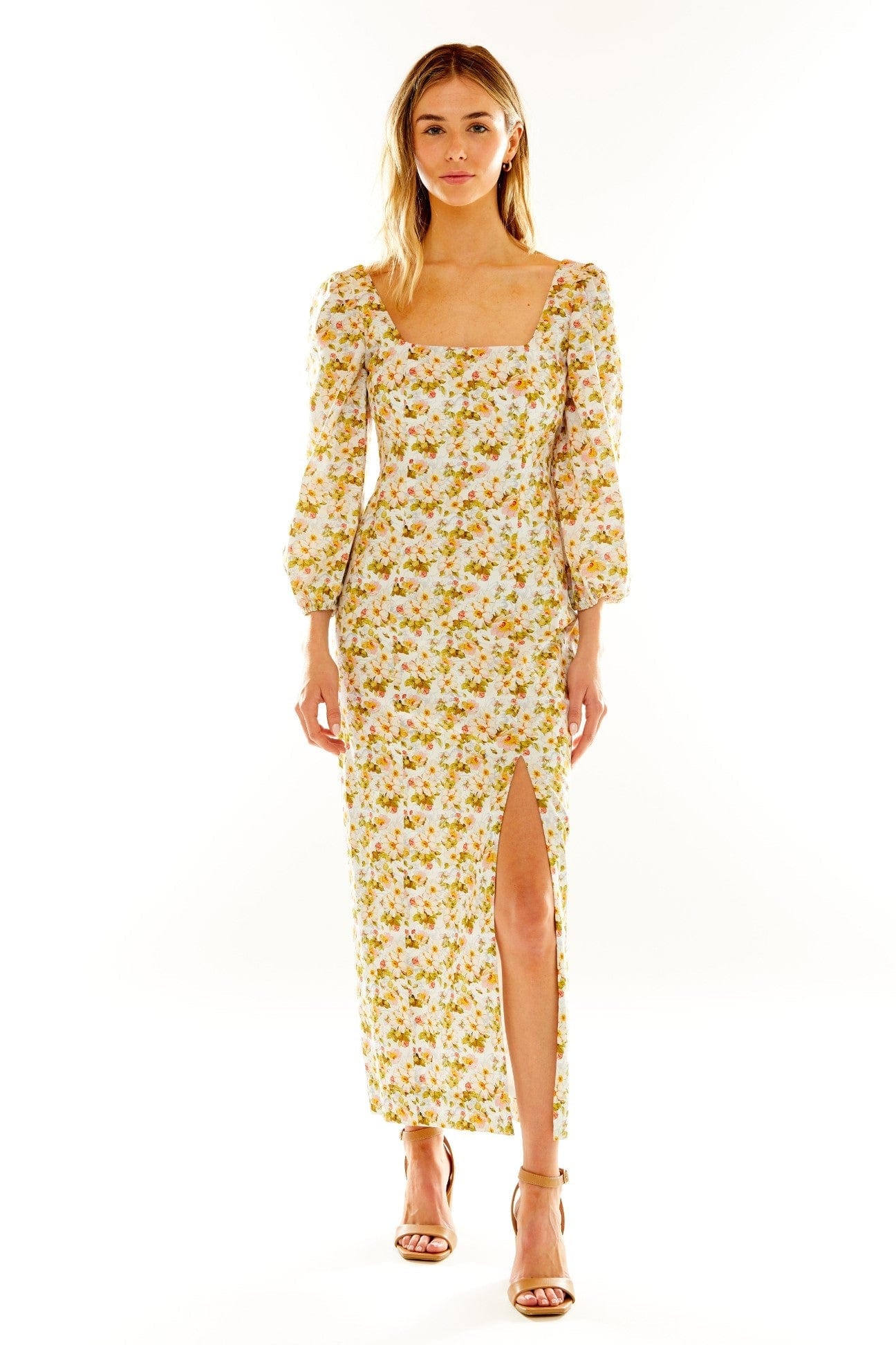 La robe Alexandra à fleurs printanières