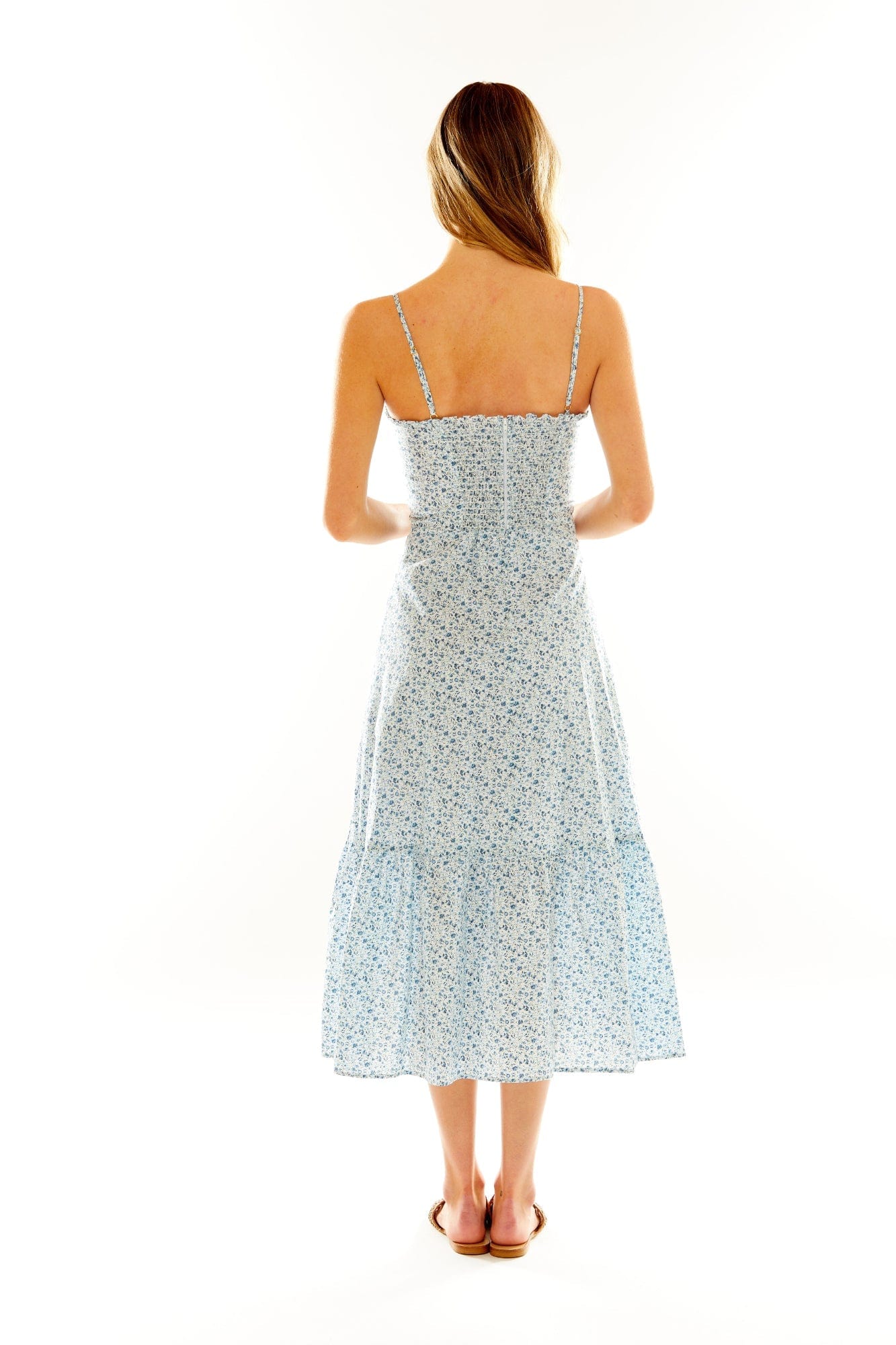 La robe Maggie à fleurs bleues