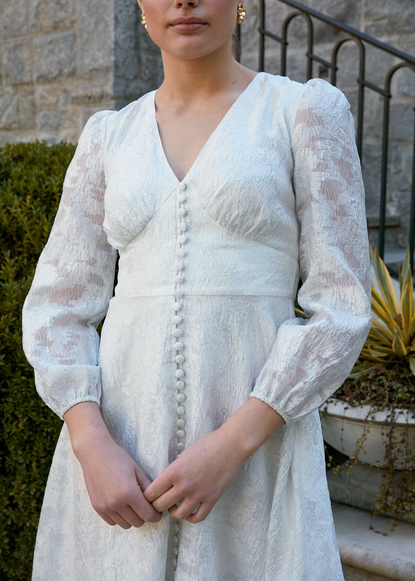 Robe Brooke en organza blanc argenté