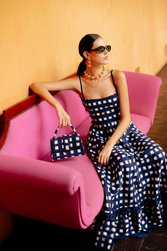 Robe échec et mat bleu marine