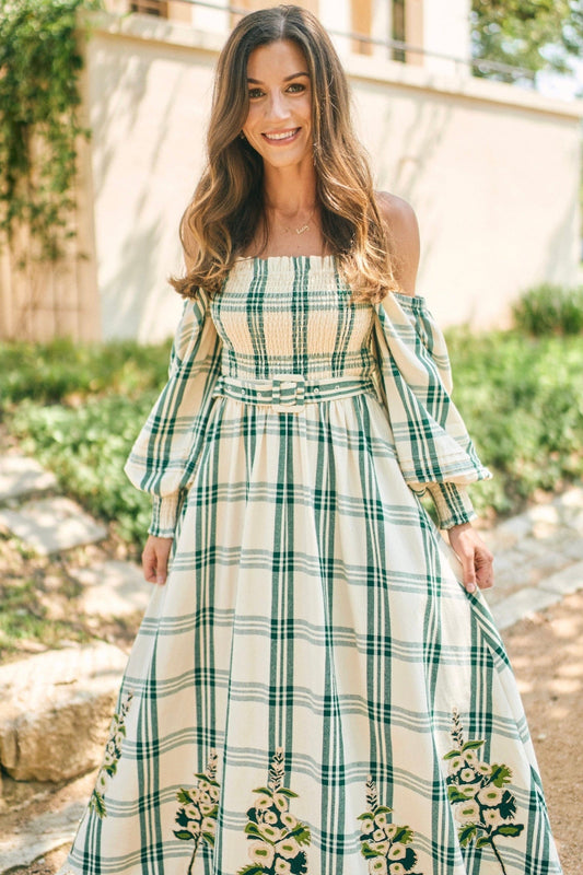 Collaboration Robe Eloise x McKenzie DePinto