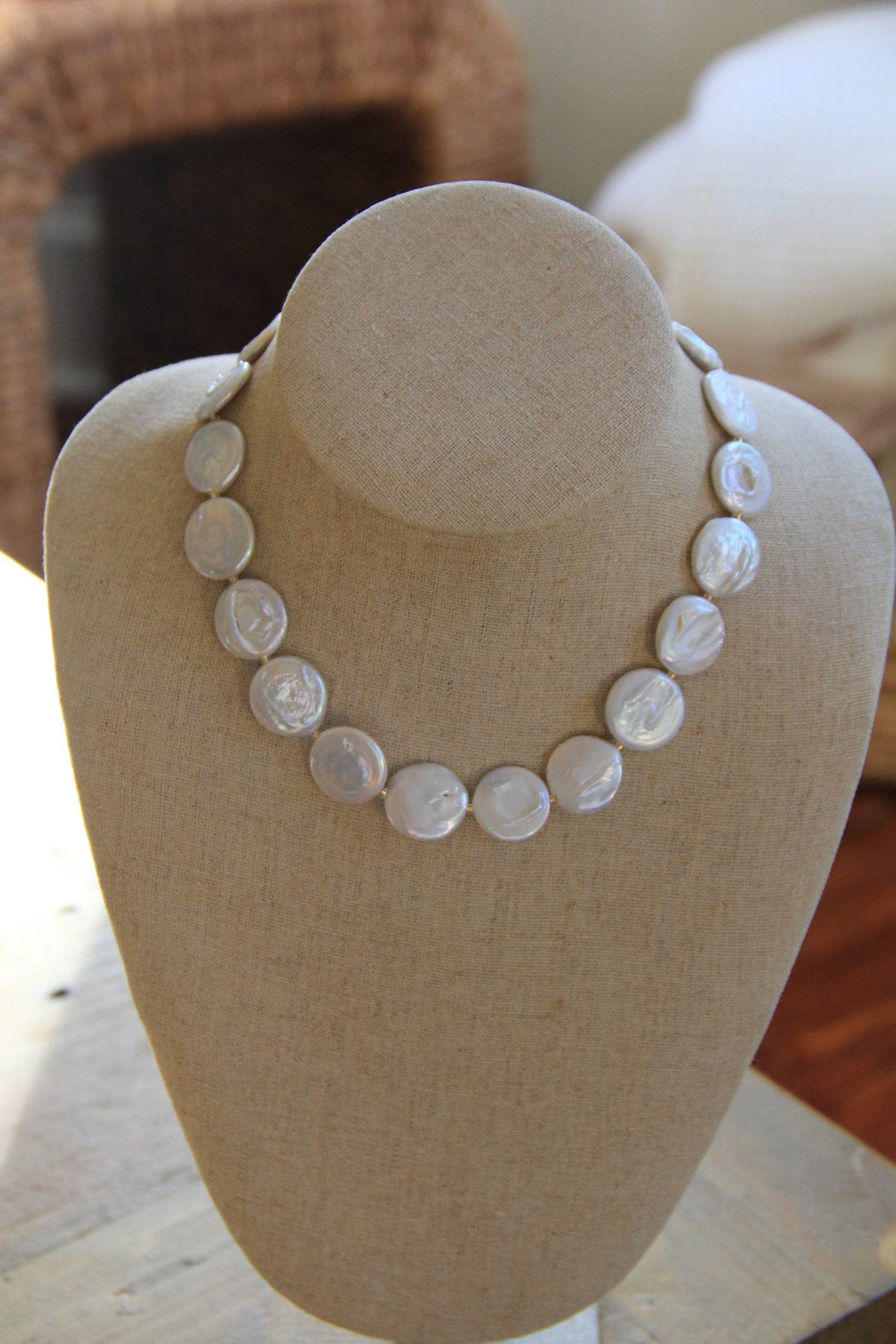 Collier ras du cou en perles et pièces de monnaie Comporta