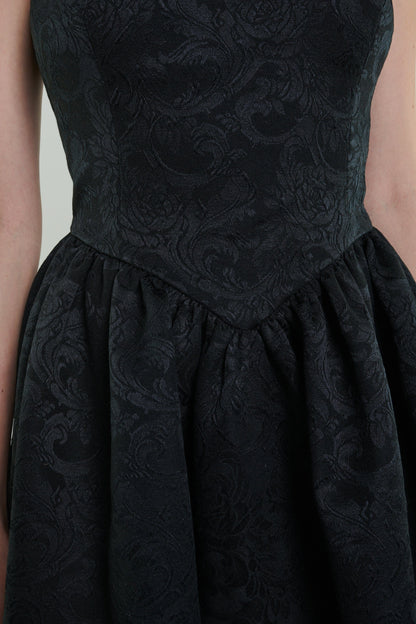 Robe courte Roxanne en noir 