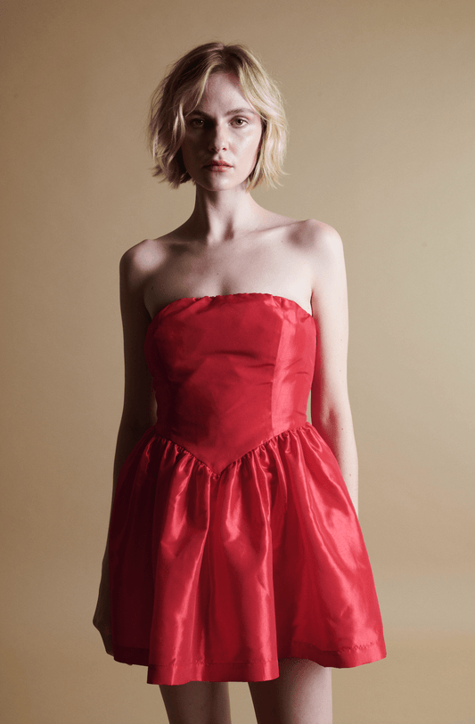 Robe courte Roxanne en rouge cerise