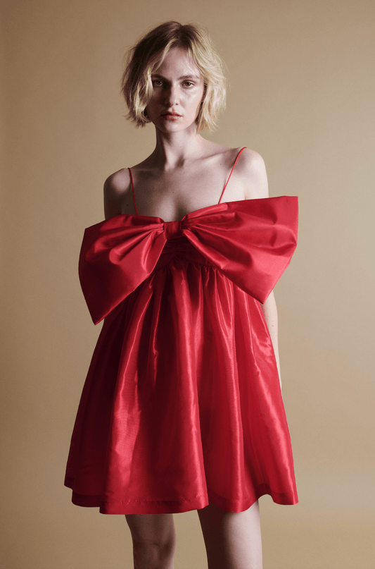 Robe mini-nœud Stewart en rouge cerise
