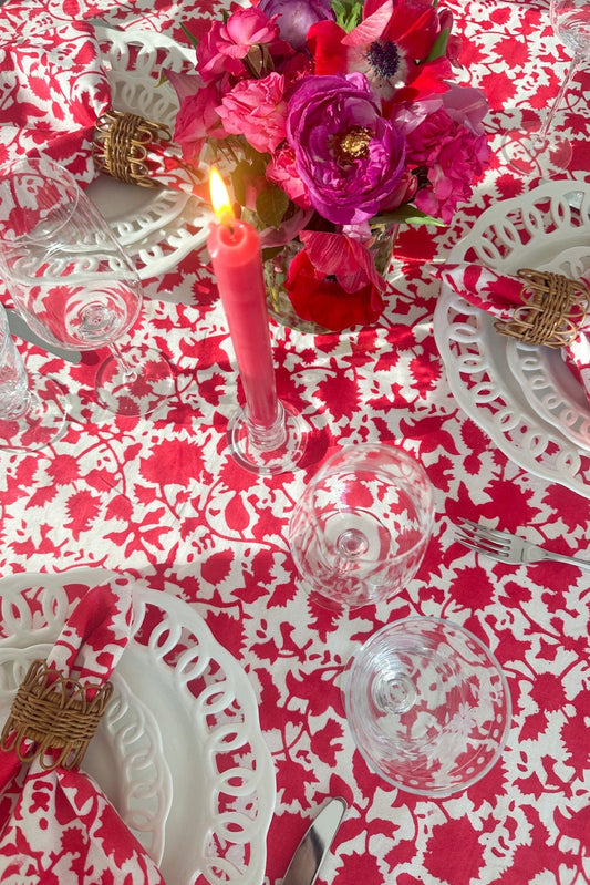 Nappe à fleurs de canneberge lumineuses